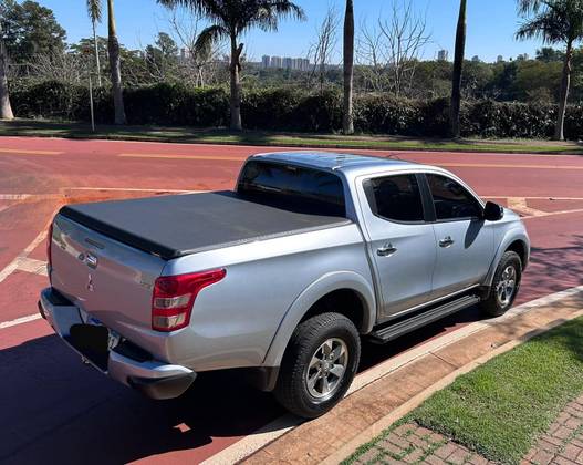 MITSUBISHI L200 TRITON 2.4 16V TURBO DIESEL SPORT HPE CD 4P 4X4 AUTOMÁTICO